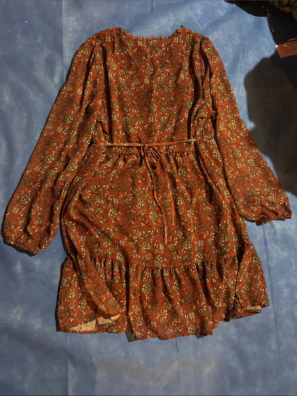 Dress - Picture 3 of 3